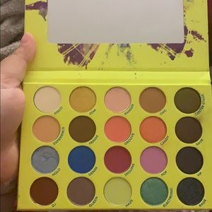 Make up palette